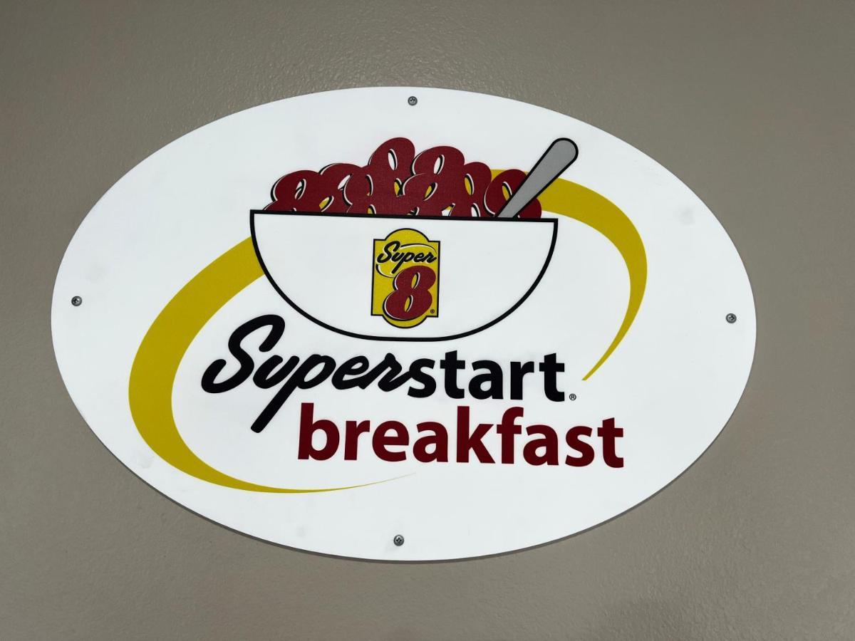 Готель Super 8 By Wyndham Cleveland Tx Екстер'єр фото